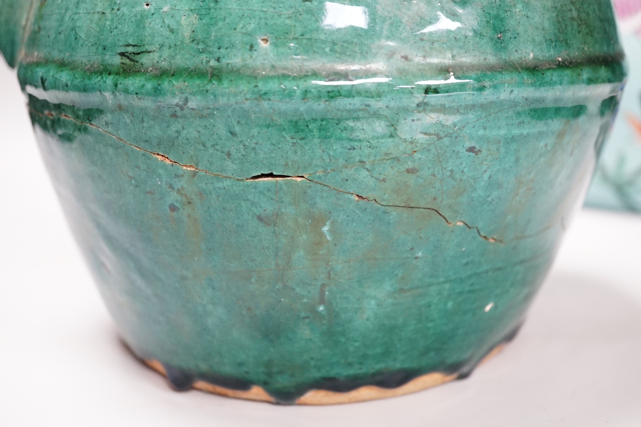 A group of Chinese porcelain, to include a Chinese blue and white vase, tallest 31cm